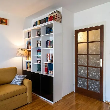 Khaleesi With Sea View Apartment