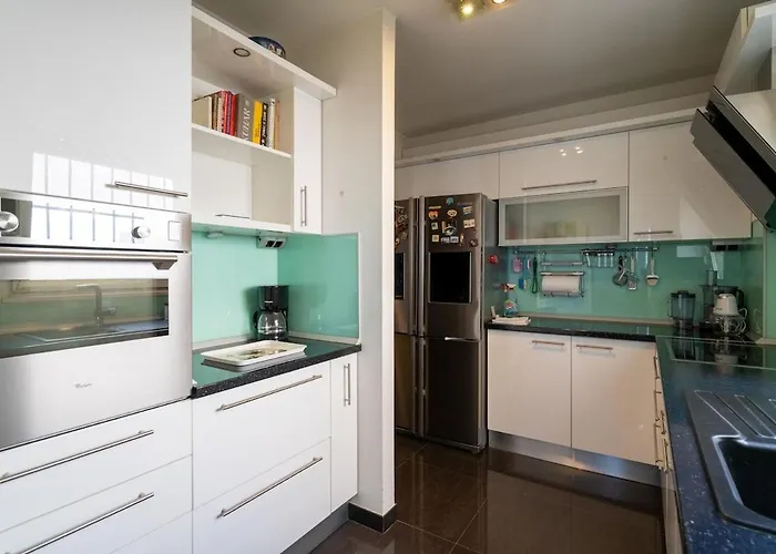 Apartman Khaleesi With Sea View Split
